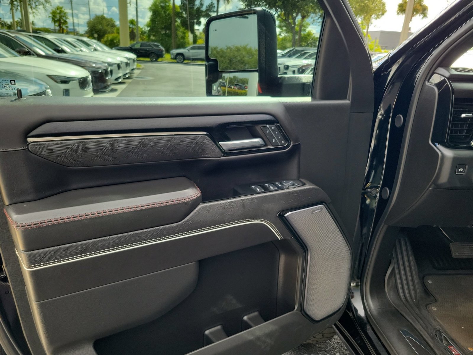 Used 2024 GMC Sierra 2500 AT4X AWD/4WD image 20