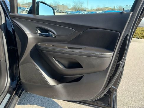 Used 2018 Buick Encore Preferred image 9