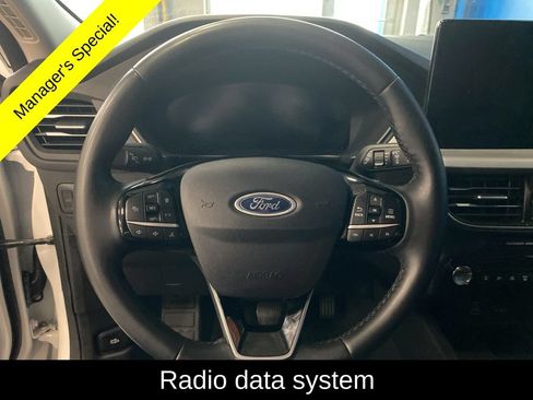Used 2024 Ford Escape Platinum AWD/4WD image 7