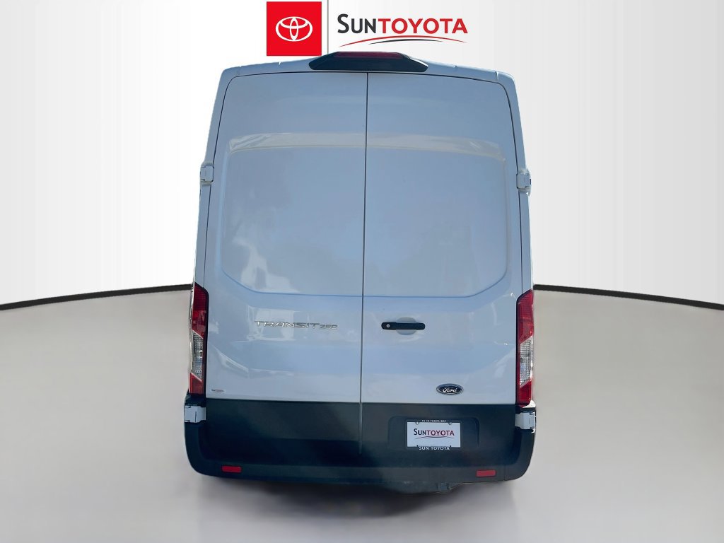 Used 2022 Ford Transit 250 148 High Roof Extended RWD image 4