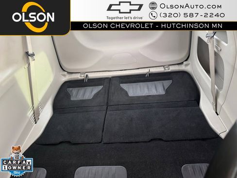 Used 2024 Chrysler Pacifica Touring-L image 13