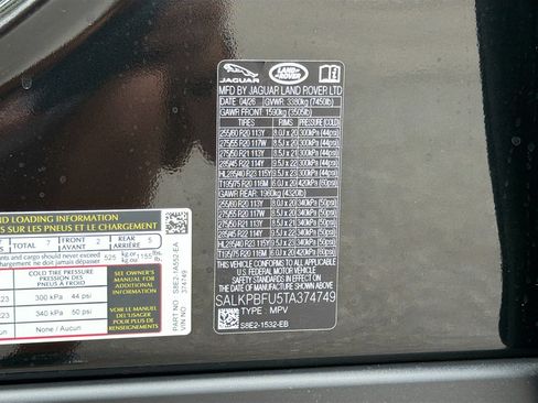 New 2026 Land Rover Range Rover Long Wheelbase SE AWD/4WD image 44