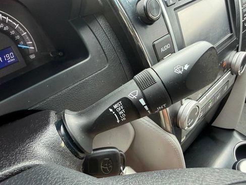 Used 2014 Toyota Camry LE FWD image 26