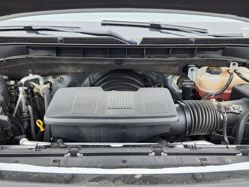 Used 2024 GMC Yukon SLT AWD/4WD image 14