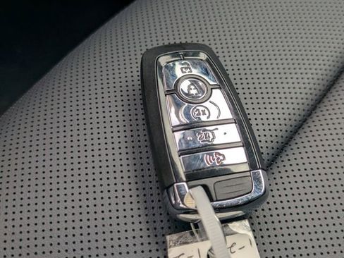 New 2026 Lincoln Nautilus Premier image 26