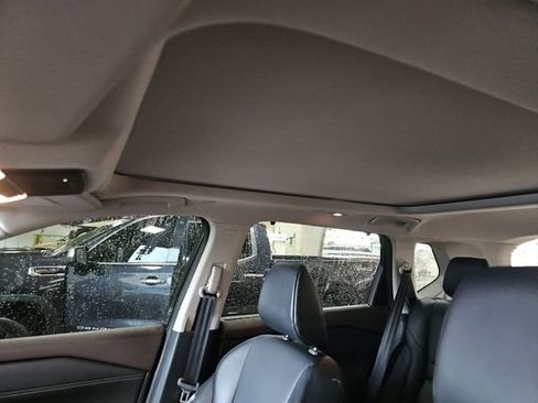 Used 2023 Nissan Rogue SV w/ SV Premium B Package image 10