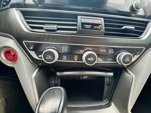 Used 2019 Honda Accord EX-L image 18