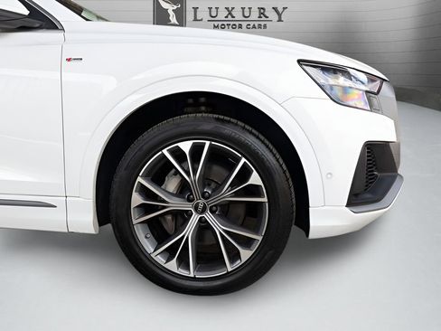 Used 2023 Audi Q8 Premium Plus AWD/4WD image 10