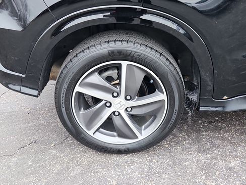 Certified 2019 Honda HR-V Touring image 4