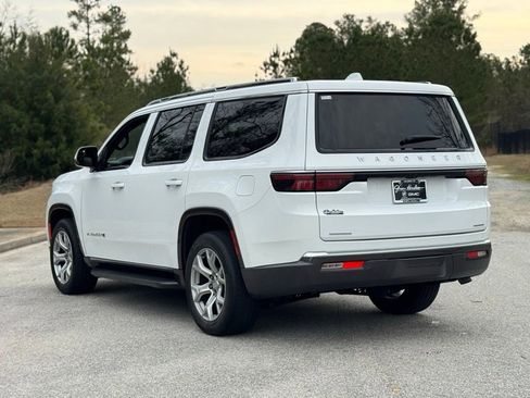 Used 2022 Jeep Wagoneer Series II image 16