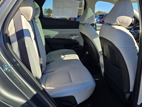 New 2026 Hyundai Tucson Limited FWD image 16