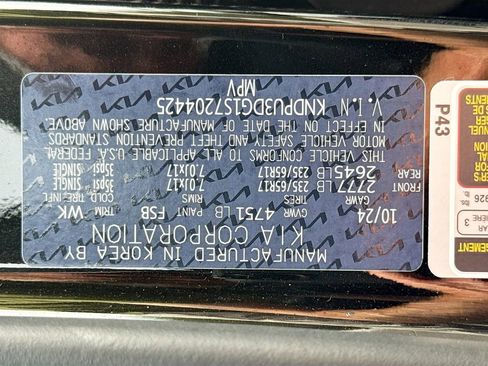 Used 2025 Kia Sportage LX FWD image 29