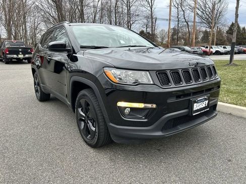 Used 2021 Jeep Compass Latitude w/ Sun and Sound Group image 2