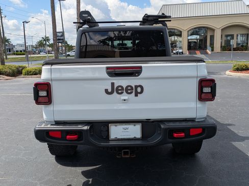 Used 2021 Jeep Gladiator Rubicon w/ LED Lighting Group AWD/4WD image 5