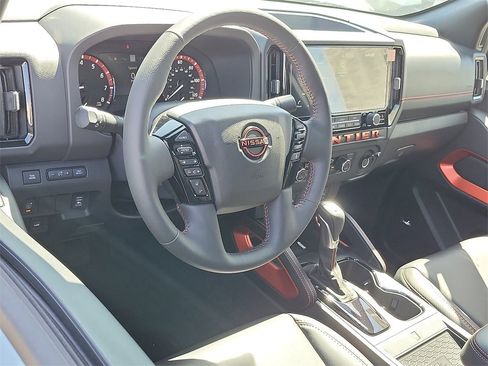 New 2025 Nissan Frontier PRO-4X w/ Pro Premium Package image 4