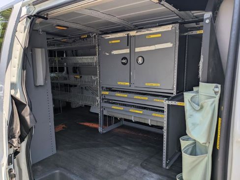 Used 2012 Chevrolet Express 2500 image 9