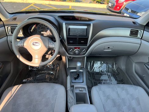 Used 2010 Subaru Forester 2.5X Premium w/ Popular Equipment Group 7B AWD/4WD image 31