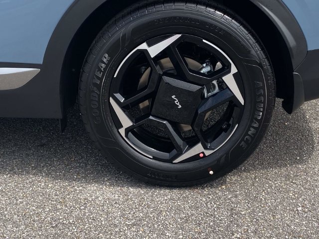 New 2027 Kia Sportage EX FWD image 8