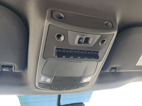 Used 2019 Ford F250 Lariat w/ Chrome Package AWD/4WD image 37