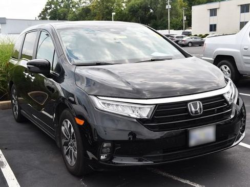 Used 2023 Honda Odyssey EX-L image 4