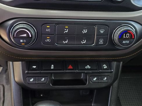 Used 2022 GMC Canyon AT4 w/ Trailering Package AWD/4WD image 24