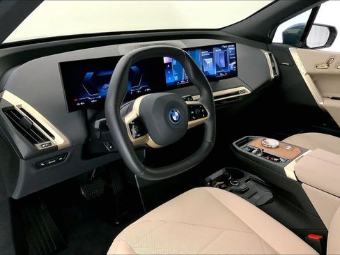 Certified 2023 BMW iX xDrive50 w/ Premium Package image 21