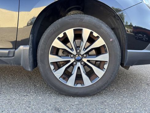 Used 2016 Subaru Outback 2.5i Limited AWD/4WD image 9