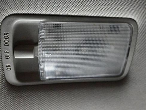 Used 2021 Nissan Rogue Sport S image 12