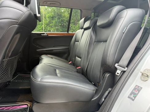 Used 2009 Mercedes-Benz GL 450 4MATIC image 11