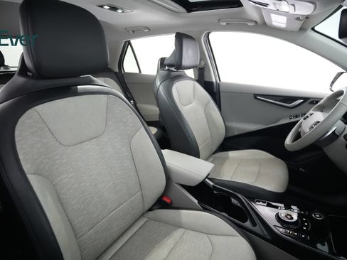 Used 2024 Kia Niro Wave w/ Wave Preserve Package FWD image 23