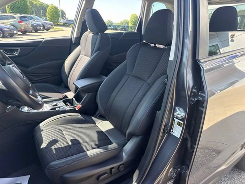 Used 2024 Subaru Forester Premium AWD/4WD image 17