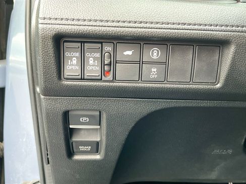 Used 2023 Honda Odyssey Sport image 10
