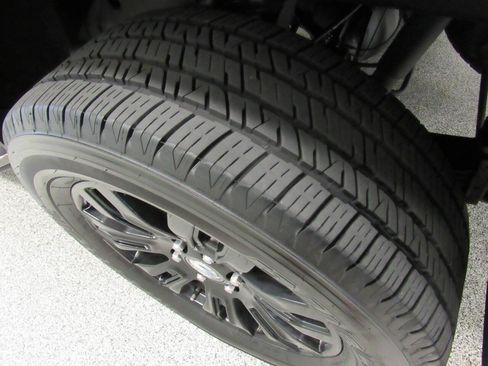 Used 2019 Nissan Titan Platinum Reserve w/ Platinum Utility Package image 28