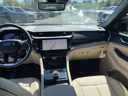 New 2026 Jeep Grand Cherokee L Limited image 39