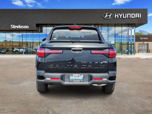 New 2025 Hyundai Santa Cruz SEL image 3