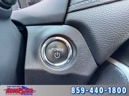 Used 2025 Toyota RAV4 XLE AWD/4WD image 24
