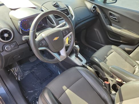 Used 2016 Chevrolet Trax LT w/ LT Convenience Package FWD image 20