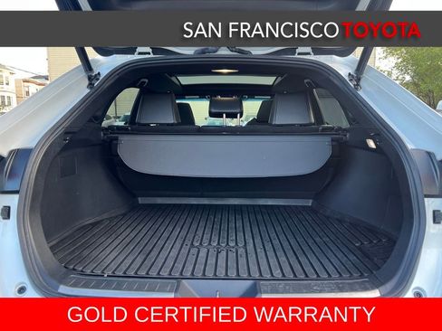 Certified 2023 Toyota Venza Nightshade image 43