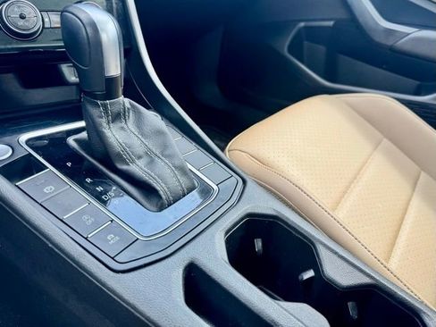 Used 2021 Volkswagen Jetta SEL image 13