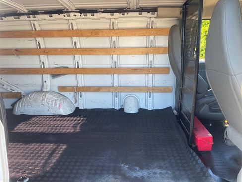 Used 2019 GMC Savana 2500 w/ Driver Convenience Package RWD image 12