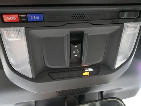 Used 2025 Subaru Forester Premium AWD/4WD image 37