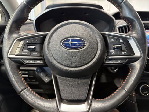 Used 2020 Subaru Crosstrek 2.0i Premium w/ Moonroof Package 2 AWD/4WD image 24