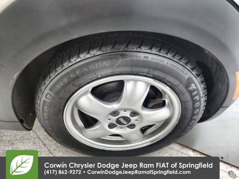 Used 2011 MINI Cooper Hardtop image 32