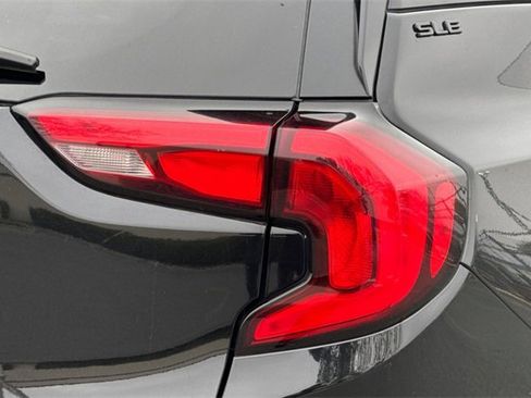 Used 2020 GMC Terrain SLE w/ Elevation Edition image 48