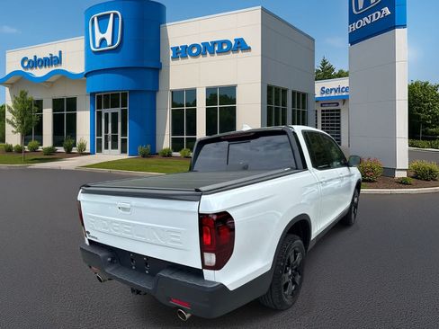 Used 2025 Honda Ridgeline Black Edition image 6