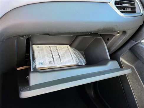 Certified 2024 Chevrolet Equinox LS image 34