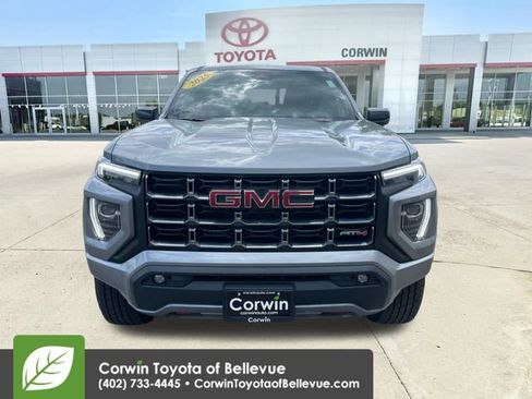 Used 2025 GMC Canyon AT4 AWD/4WD image 8
