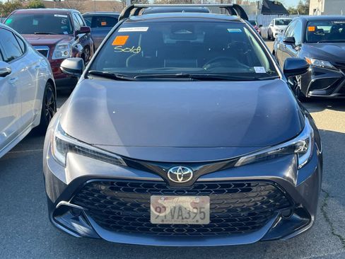 Used 2025 Toyota Corolla SE image 6