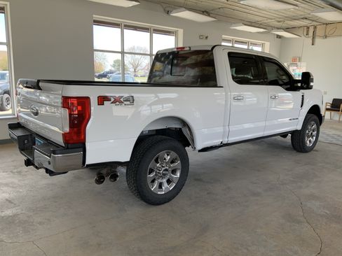 Used 2019 Ford F250 Lariat w/ Lariat Ultimate Package AWD/4WD image 12