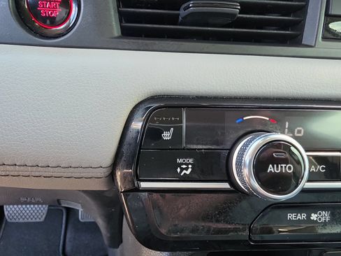 Certified 2025 Honda Pilot EX-L image 18
